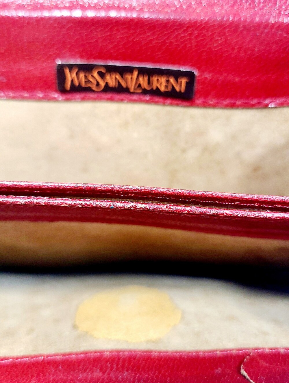 Yves Saint Laurent Leather Shoulder Bag - Picture 3 of 7